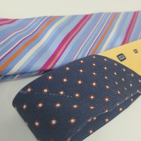 Tommy Hilfiger | Men's Lot of Two Mixed Print Silk Vintage Neckties - Picture 12 of 13